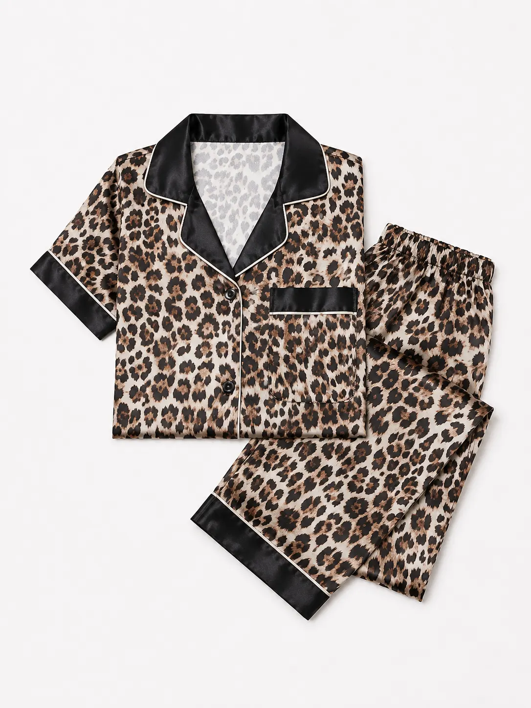 Pijama Leopardo extendida en plano, camisa y pantalón
