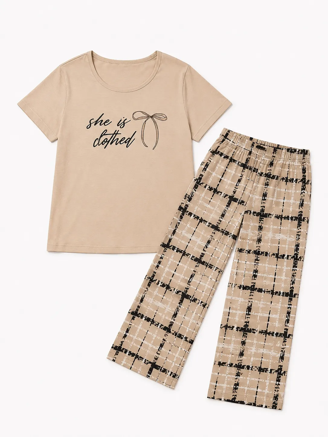 Pijama «She Is Clothed» extendida en plano, camisa y pantalón